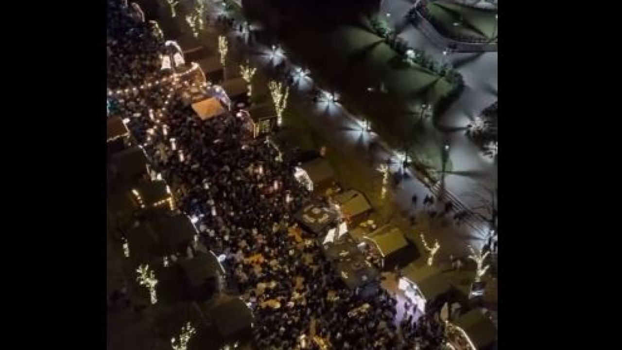 ÎÏÏÎ¿Î²Î¿: ÎÎ¹Î¿ÏÏÎ¬Î¶ÎµÎ¹ Î³Î¹Î± ÏÎ± 16 ÏÏÏÎ½Î¹Î± ÏÎ·Ï Î±Î½ÎµÎ¾Î±ÏÏÎ·ÏÎ¯Î±Ï ÏÎ¿Ï - Î Î±Î½ÏÎ¯Î´ÏÎ±ÏÎ· ÏÎ·Ï Î£ÎµÏÎ²Î¯Î±Ï 1